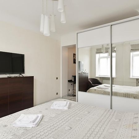 Nice & Cheap Apartment And Free Parking รีกา ภายนอก รูปภาพ